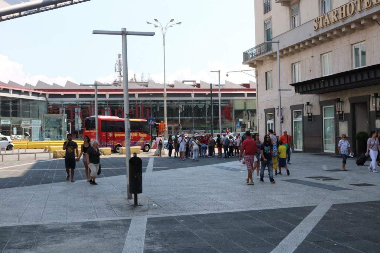 B&B Garibaldi Station Nápoles Exterior foto