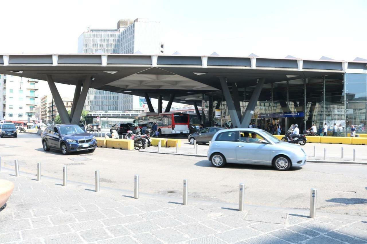B&B Garibaldi Station Nápoles Exterior foto